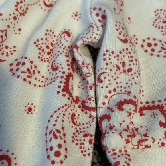 Baby Gap Red and White Sleeper Size 0-3 Month EUC - Picture 5 of 5